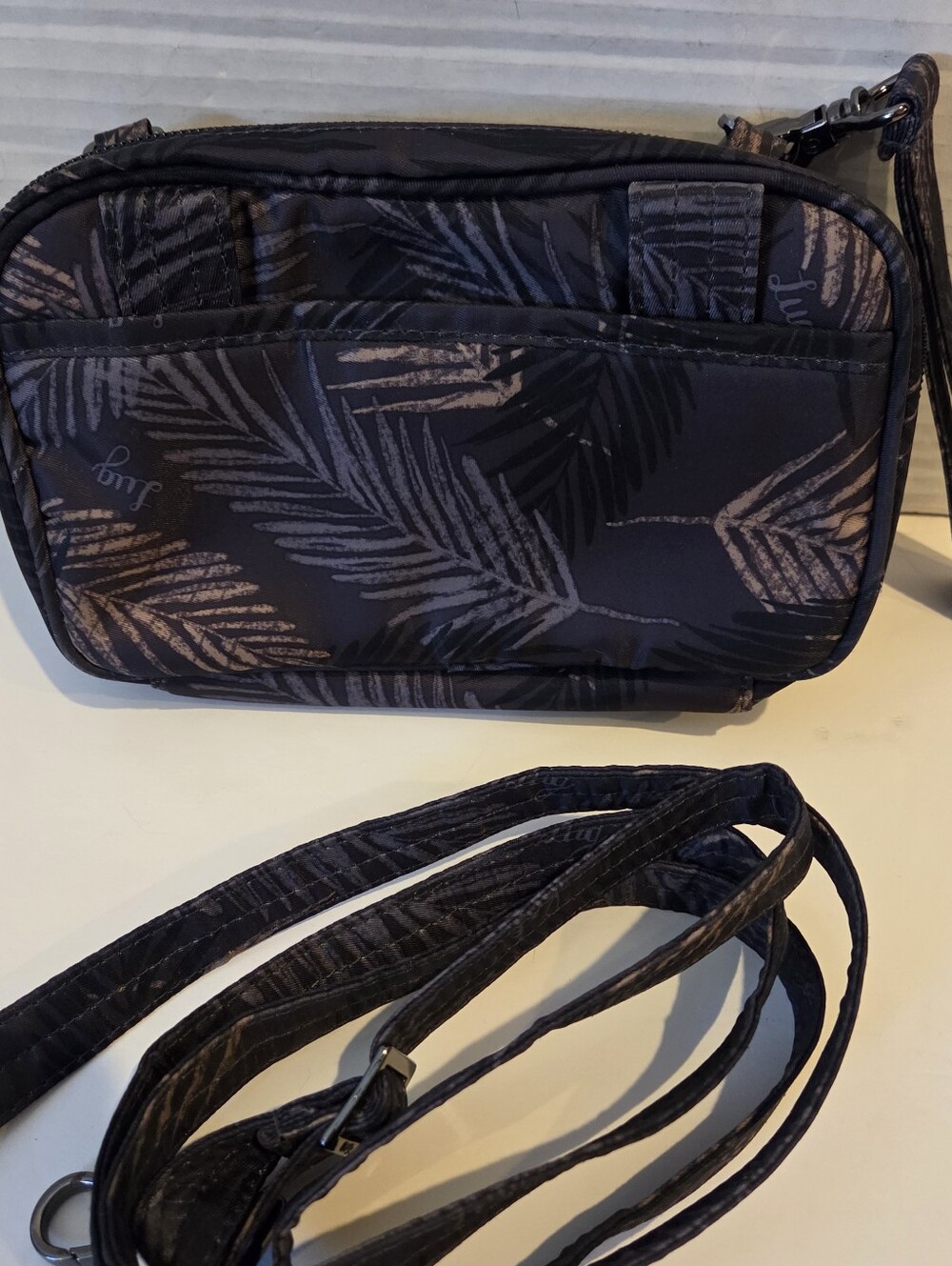 Lug Scoop Crossbody Bag Tropical Fog Print New No Tags QVC Travel